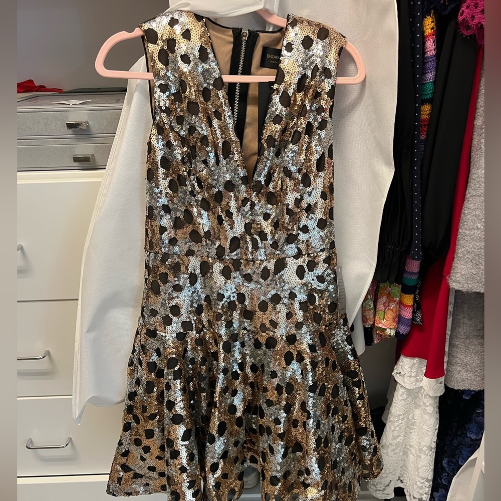 Bronx and Banco size 6 dress